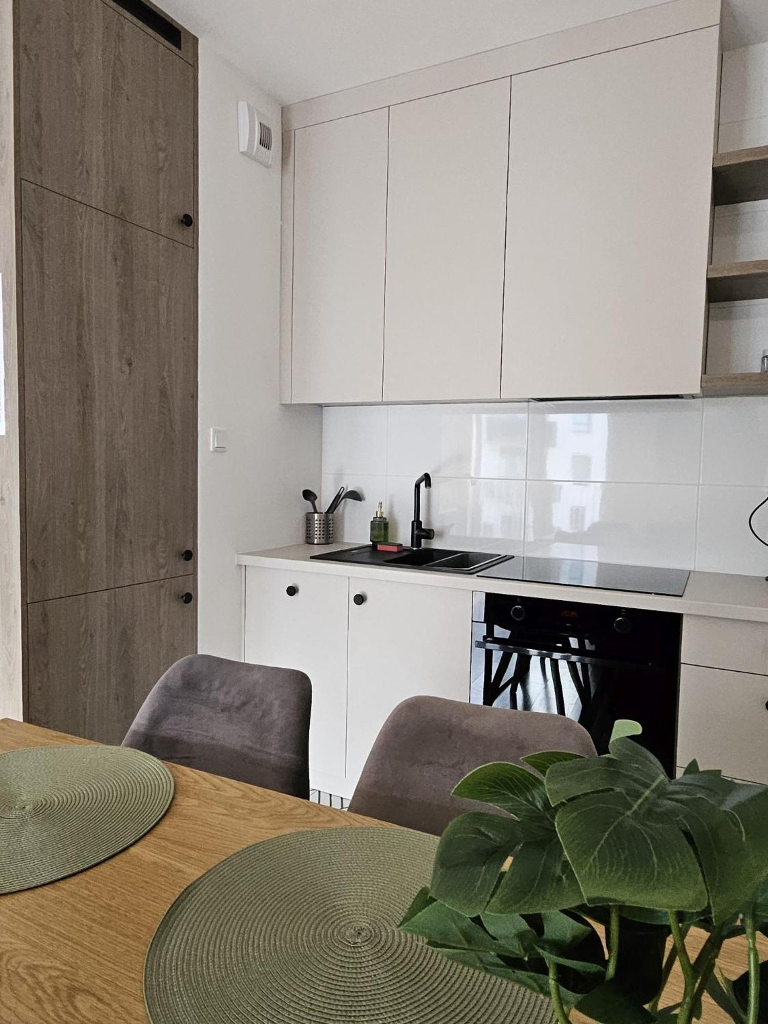 Urban Jungle Apartament Wenus 比亚韦斯托克 外观 照片